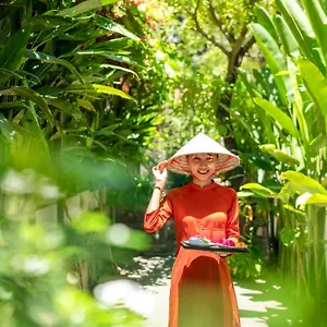 *** Hotel December Vietnam